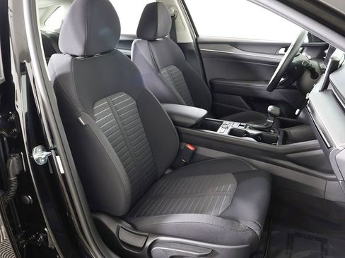 Certified 2025 Kia K5 LXS FWD image 27