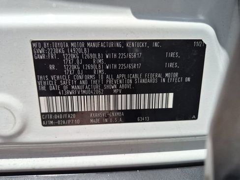 Used 2021 Toyota RAV4 XLE AWD/4WD image 29