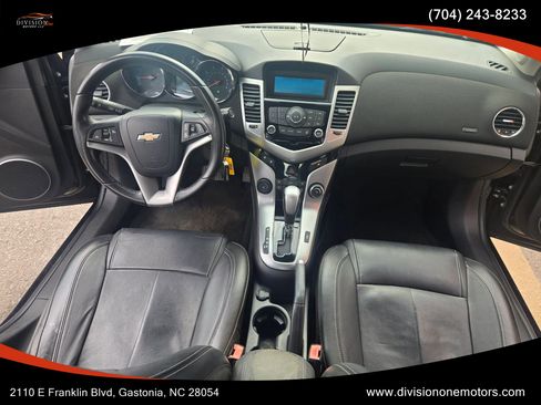 Used 2011 Chevrolet Cruze LTZ FWD image 12