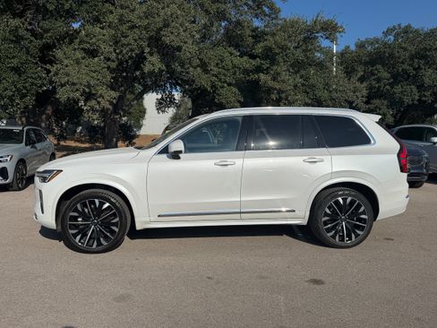 Certified 2026 Volvo XC90 B6 Plus AWD/4WD image 3