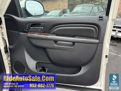 Used 2013 GMC Yukon XL Denali AWD/4WD image 14