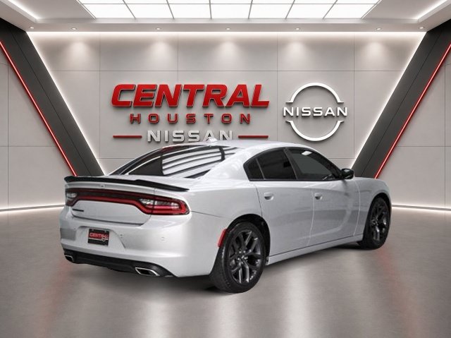Used 2023 Dodge Charger SXT w/ Blacktop Package RWD image 4