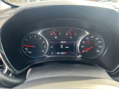 Used 2023 Chevrolet Equinox RS image 27