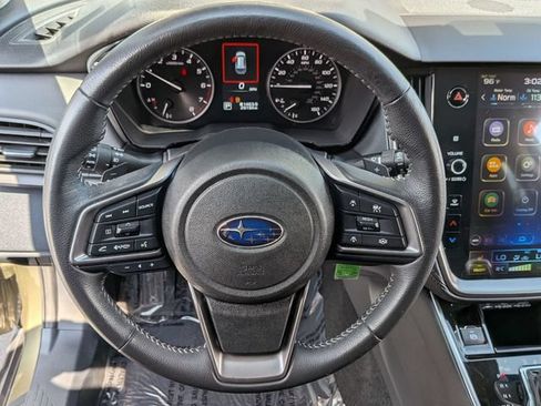 Used 2024 Subaru Outback Premium AWD/4WD image 17