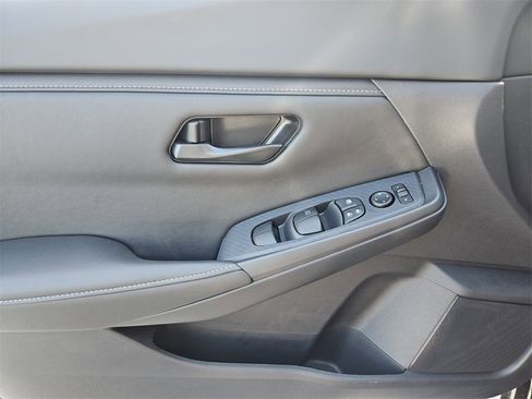 New 2025 Nissan Sentra S image 12