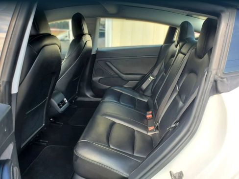Used 2021 Tesla Model 3 Long Range AWD/4WD image 30
