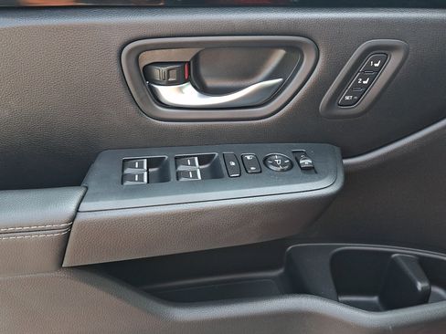 Used 2024 Honda Pilot EX-L image 13