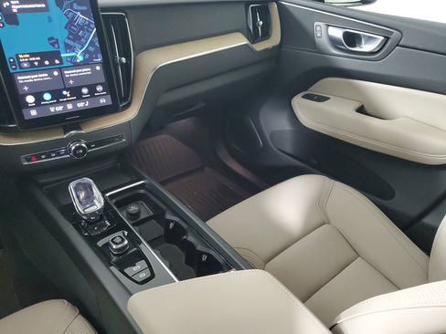 Used 2026 Volvo XC60 B5 Plus w/ Protection Package Premier image 17