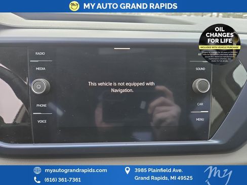 Used 2022 Volkswagen Taos SE image 21