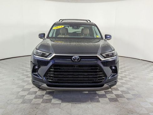 Used 2024 Toyota Grand Highlander AWD image 8