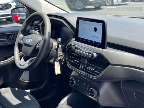 Used 2024 Ford Escape FWD image 5
