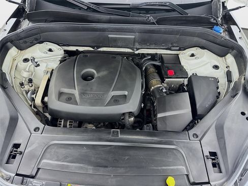 Used 2019 Volvo XC90 T6 Momentum AWD/4WD image 31