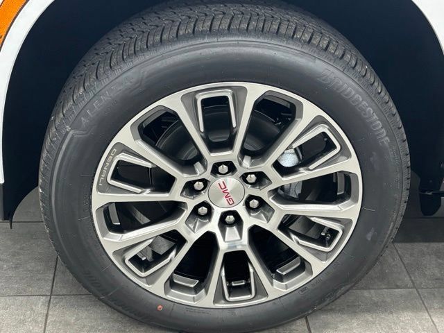 New 2026 GMC Yukon Denali w/ Denali Reserve Package AWD/4WD image 6