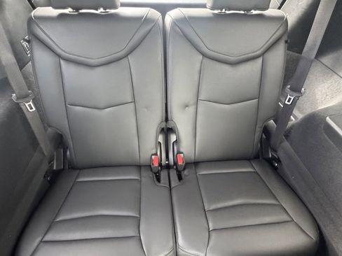 Used 2025 Cadillac XT6 Premium Luxury image 12