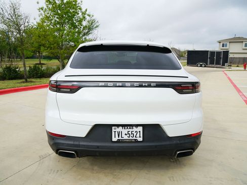 Used 2020 Porsche Cayenne image 7