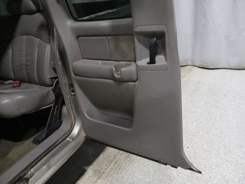 Used 2002 Chevrolet Silverado 1500 LT AWD/4WD image 8