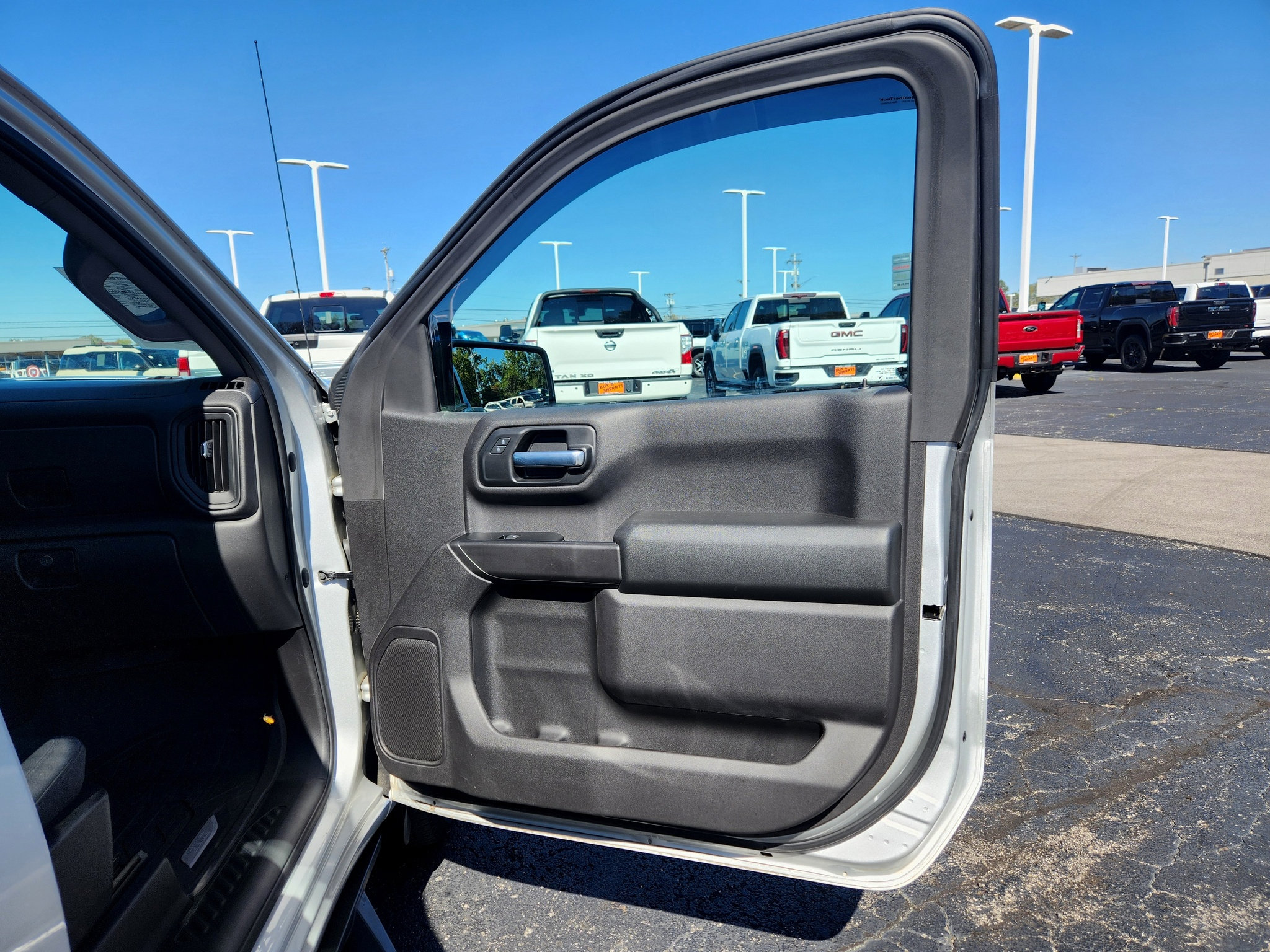 Used 2020 GMC Sierra 1500 4x4 Regular Cab w/ Sierra Value Package image 26