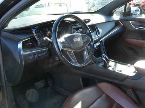 Used 2020 Cadillac XT5 Premium Luxury image 19