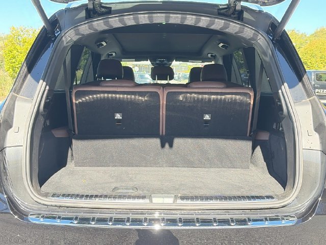 Used 2024 Mercedes-Benz GLS 450 4MATIC image 21