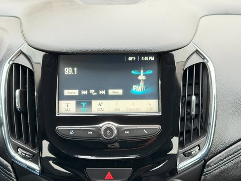 Used 2017 Chevrolet Cruze Premier image 51