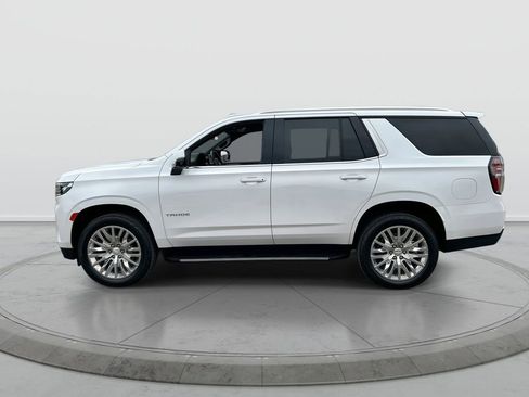 Used 2023 Chevrolet Tahoe LT w/ Luxury Package AWD/4WD image 5