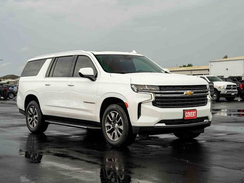 Used 2021 Chevrolet Suburban LT RWD image 5