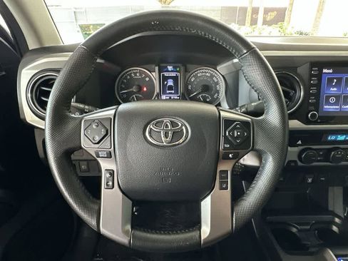 Used 2021 Toyota Tacoma SR5 RWD image 15