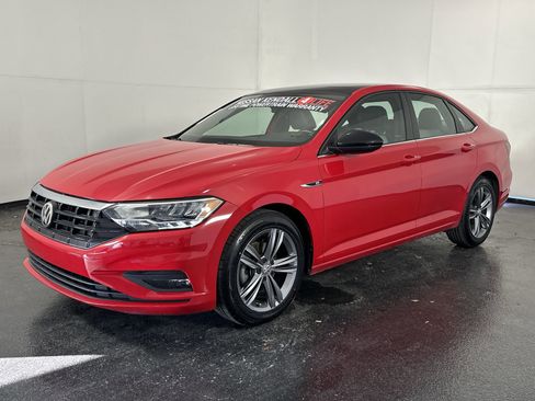 Used 2020 Volkswagen Jetta R-Line w/ R-Line Cold Weather Package image 6