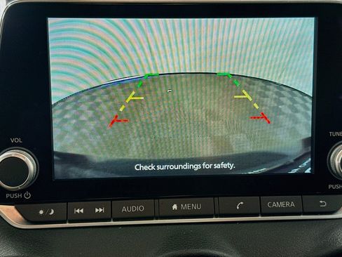 Used 2025 Nissan Sentra SR FWD image 22