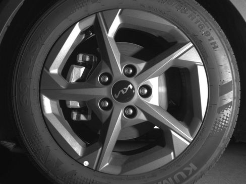 Used 2025 Kia K4 FWD image 12