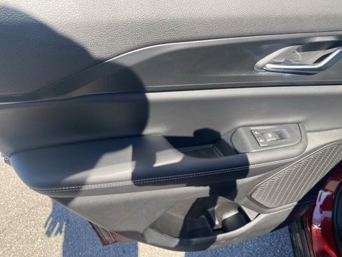 New 2025 Jeep Grand Cherokee Laredo w/ Luxury Tech Group I image 12