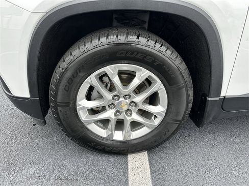 Used 2020 Chevrolet Traverse LS w/ LPO, Blackout Package image 10