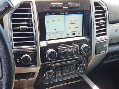 Used 2017 Ford F250 Lariat w/ Lariat Value Package AWD/4WD image 13