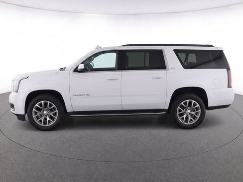 Used 2018 GMC Yukon XL SLT w/ Open Road Package RWD image 3