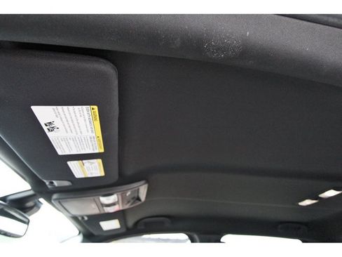 Used 2020 Nissan Titan PRO-4X w/ Pro-4x Convenience Package AWD/4WD image 24