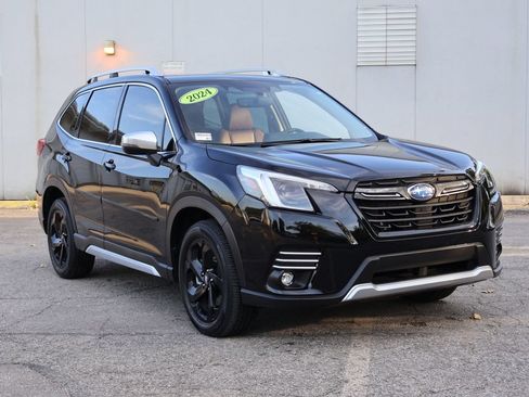 Used 2024 Subaru Forester Touring AWD/4WD image 1