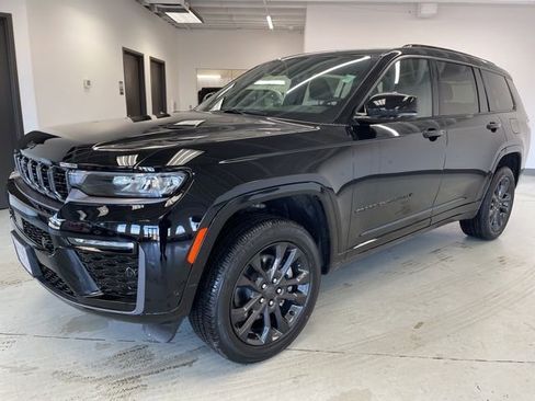 New 2026 Jeep Grand Cherokee L Limited image 3