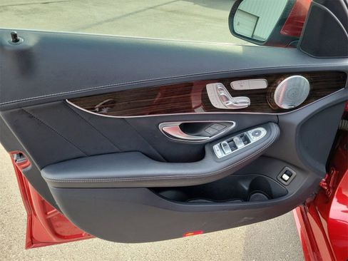 Used 2017 Mercedes-Benz C 300 4MATIC Sedan image 18