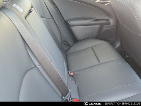 Certified 2022 Lexus UX 200 w/ Accessory Package (Z2) image 29