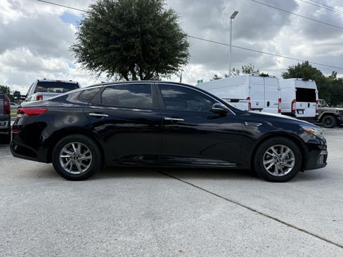 Used 2019 Kia Optima LX FWD image 3