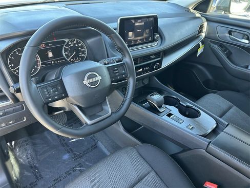 New 2026 Nissan Rogue SV FWD image 32