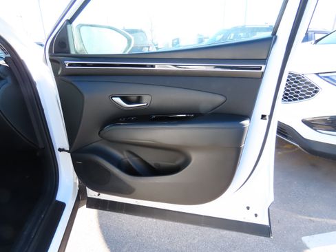 Used 2023 Hyundai Tucson Limited w/ Cargo Package image 9