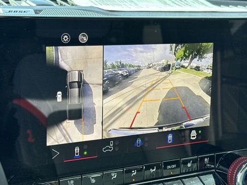 Used 2024 GMC Canyon AT4X image 17