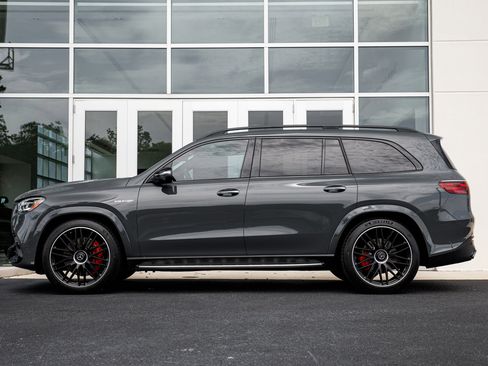 Used 2025 Mercedes-Benz GLS 63 AMG 4MATIC image 6