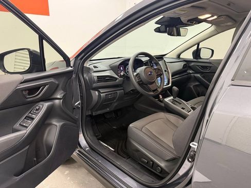 Used 2025 Subaru Crosstrek 2.0i Premium AWD/4WD image 9