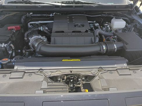New 2026 Nissan Frontier SV w/ Tow Package RWD image 24