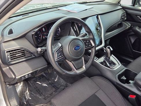Used 2023 Subaru Outback Premium image 10