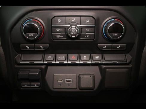 Certified 2021 Chevrolet Silverado 1500 LT w/ Bed Protection Package AWD/4WD image 28