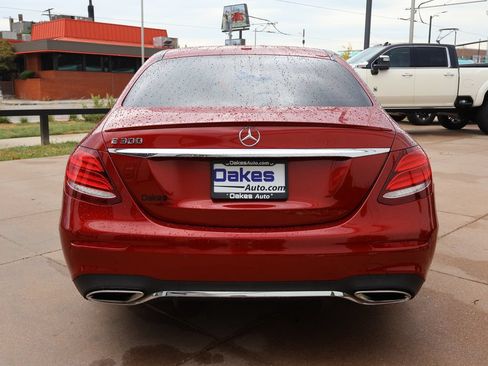 Used 2019 Mercedes-Benz E 300 image 6