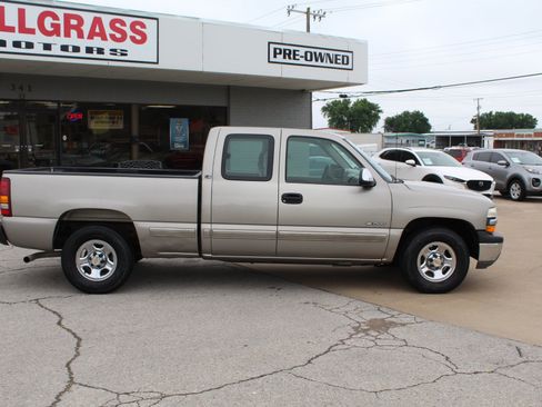 Used 2002 Chevrolet Silverado 1500 LS RWD image 3